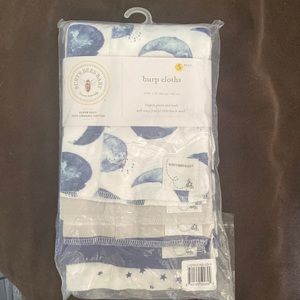 Burt’s Bees organic burp cloths - 5 pack